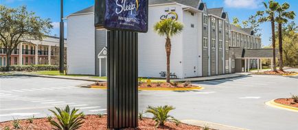 Sleep Inn & Suites Exterior