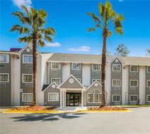 Sleep Inn & Suites Exterior