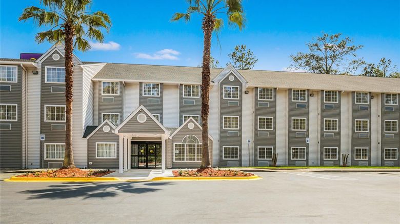 <b>Sleep Inn & Suites Exterior</b>. Images powered by <a href="https://iceportal.shijigroup.com/" title="IcePortal" target="_blank">IcePortal</a>.