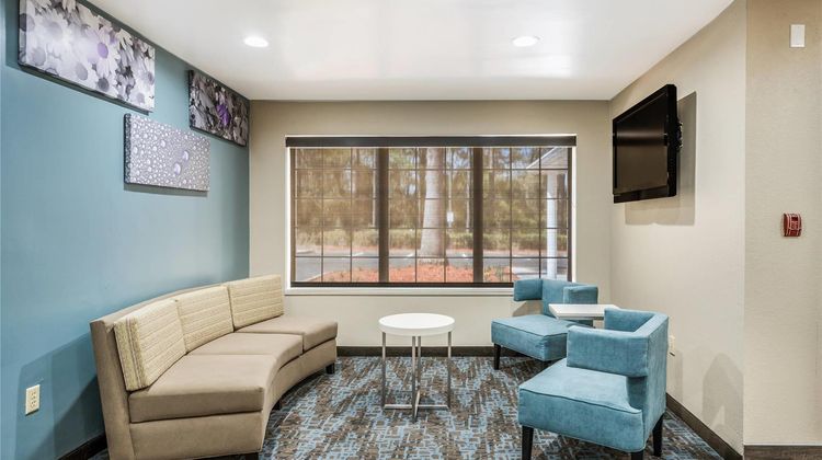Sleep Inn & Suites Lobby