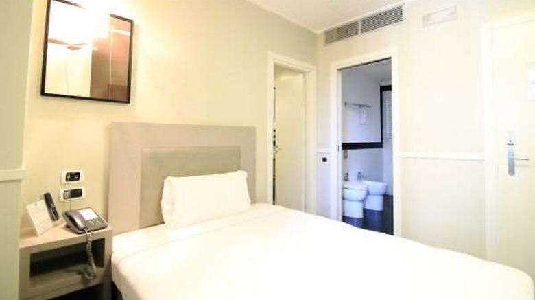 <b>Noba Hotel & Residenze Suite</b>. Images powered by <a href="https://iceportal.shijigroup.com/" title="IcePortal" target="_blank">IcePortal</a>.