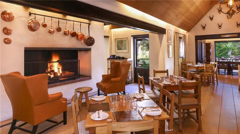 <b>Southern Sun de Wagen Restaurant</b>. Images powered by <a href="https://iceportal.shijigroup.com/" title="IcePortal" target="_blank">IcePortal</a>.