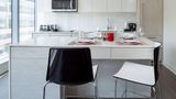 <b>reStays Ottawa Room</b>. Images powered by <a href="https://iceportal.shijigroup.com/" title="IcePortal" target="_blank">IcePortal</a>.