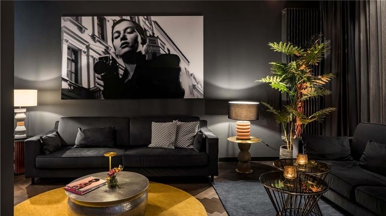 <b>Hotel Duesseldorf Mitte Lobby</b>. Images powered by <a href="https://iceportal.shijigroup.com/" title="IcePortal" target="_blank">IcePortal</a>.