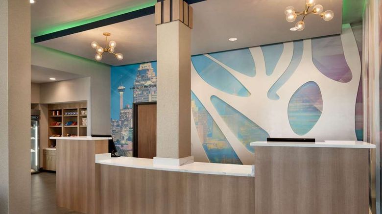 <b>La Quinta Inn & Stes by Wyndham Seaworld Lobby</b>. Images powered by <a href="https://iceportal.shijigroup.com/" title="IcePortal" target="_blank">IcePortal</a>.