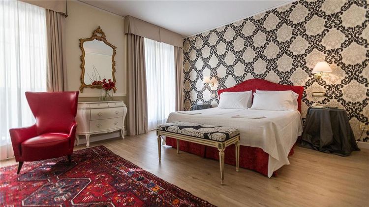 Hotel Regina Adelaide Room