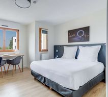 Cerise Nantes La Beaujoire Room