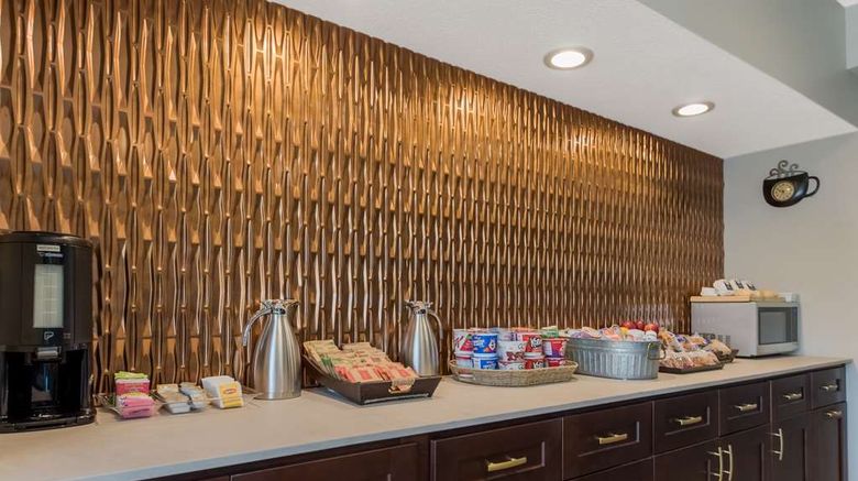 <b>SureStay Plus Hotel by BW Poughkeepsie Restaurant</b>. Images powered by <a href="https://iceportal.shijigroup.com/" title="IcePortal" target="_blank">IcePortal</a>.