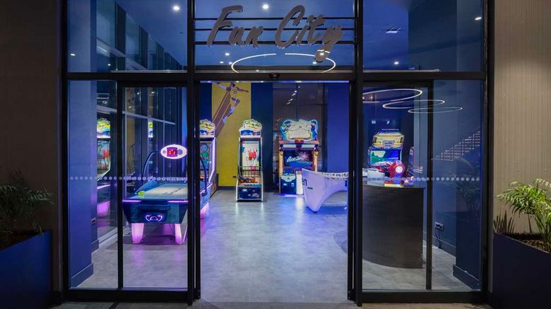 <b>Radisson Blu Hotel, Mount Erciyes Recreation</b>. Images powered by <a href="https://iceportal.shijigroup.com/" title="IcePortal" target="_blank">IcePortal</a>.