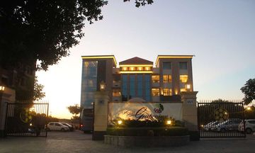 Ramada by Wyndham Varanasi Katesar