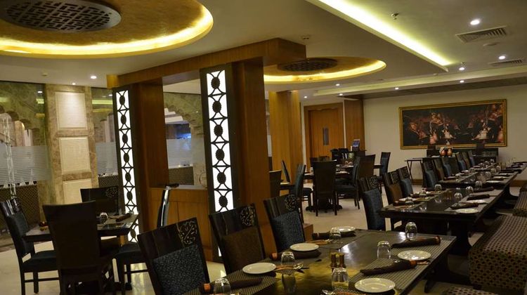Ramada by Wyndham Varanasi Katesar Restaurant
