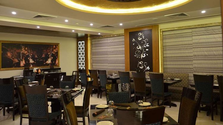 Ramada by Wyndham Varanasi Katesar Restaurant