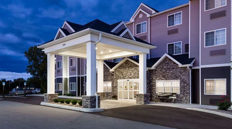Microtel Inn & Suites by Wyndham Exterior