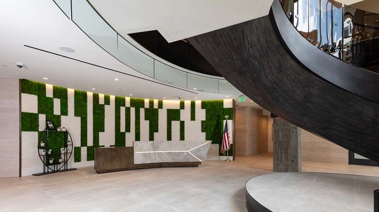 <b>Hyatt Centric SouthPark Charlotte Lobby</b>. Images powered by <a href="https://iceportal.shijigroup.com/" title="IcePortal" target="_blank">IcePortal</a>.