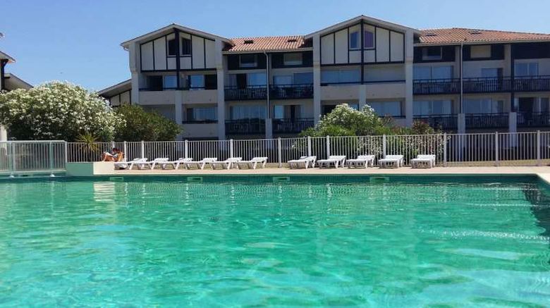<b>Residence Ilbarritz Pool</b>. Images powered by <a href="https://iceportal.shijigroup.com/" title="IcePortal" target="_blank">IcePortal</a>.