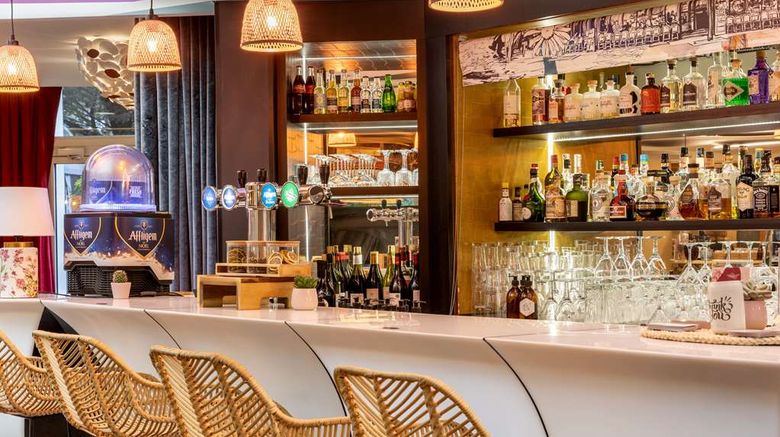 <b>Best Western Plus Paris Roissy Restaurant</b>. Images powered by <a href="https://iceportal.shijigroup.com/" title="IcePortal" target="_blank">IcePortal</a>.