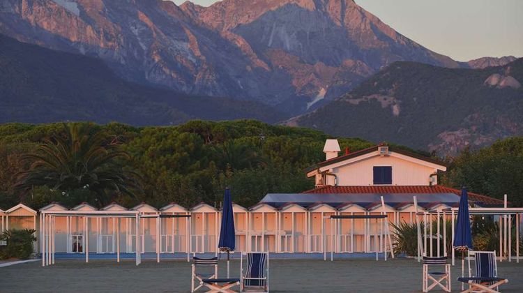 Villa Roma Imperiale Beach