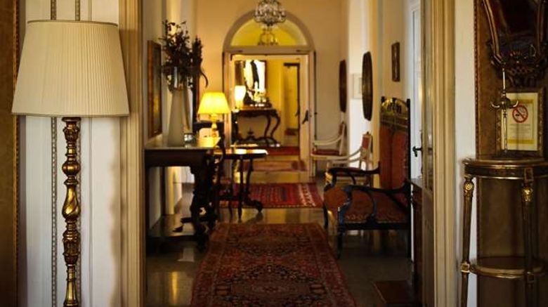 <b>Villa las Tronas Hotel & Spa Restaurant</b>. Images powered by <a href="https://iceportal.shijigroup.com/" title="IcePortal" target="_blank">IcePortal</a>.