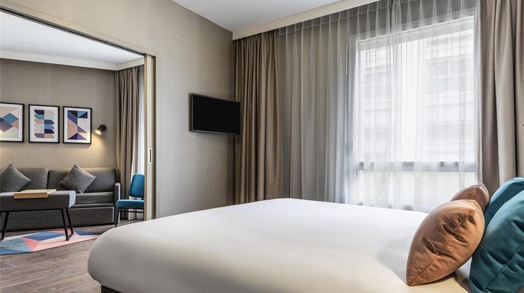 Aparthotel Adagio Suresnes Longchamp Room