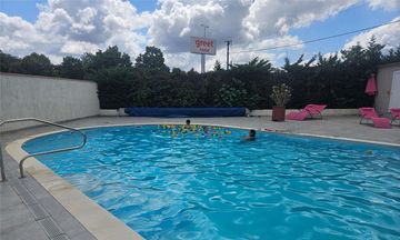 Greet Hotel Castres Saix