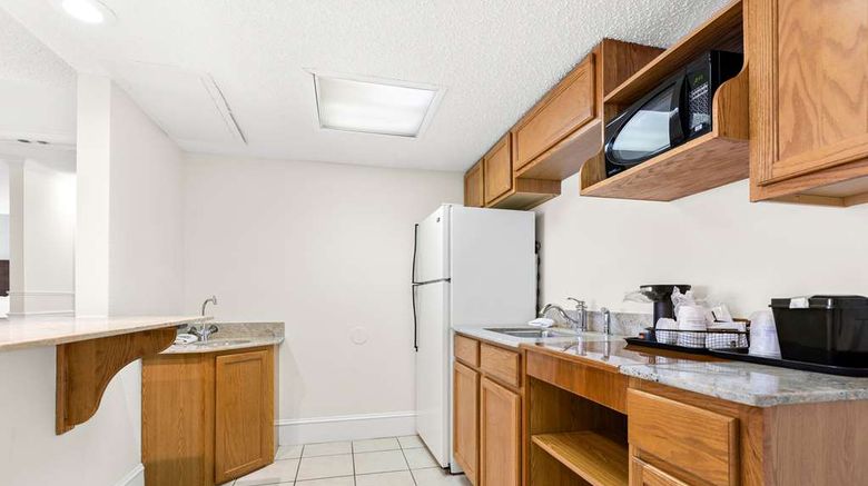 <b>Best Western Downtown Casper Hotel Suite</b>. Images powered by <a href="https://iceportal.shijigroup.com/" title="IcePortal" target="_blank">IcePortal</a>.