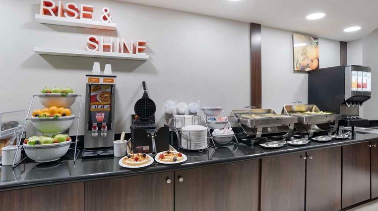 Comfort Inn & Suites Airport North Restaurant