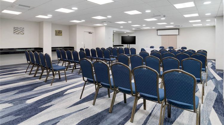 Comfort Inn & Suites Airport North Meeting
