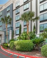 Comfort Inn & Suites Airport North