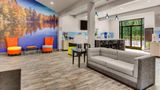 Clarion Pointe On The Lake Clarksville Lobby