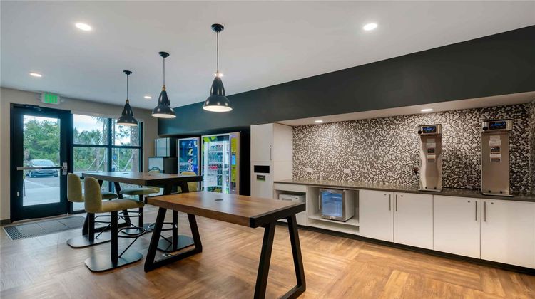 Extended Stay America Prem Stes Ormond B Restaurant