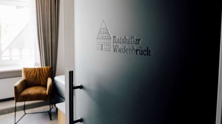 <b>Ratskeller Wiedenbrueck Lobby</b>. Images powered by <a href="https://iceportal.shijigroup.com/" title="IcePortal" target="_blank">IcePortal</a>.