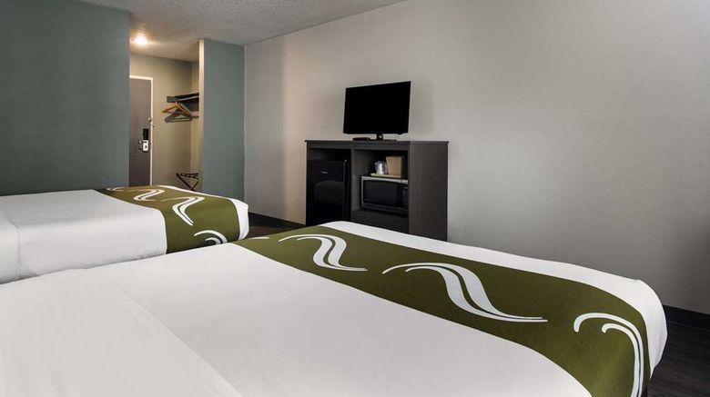<b>Quality Inn & Suites Wilsonville Room</b>. Images powered by <a href="https://iceportal.shijigroup.com/" title="IcePortal" target="_blank">IcePortal</a>.