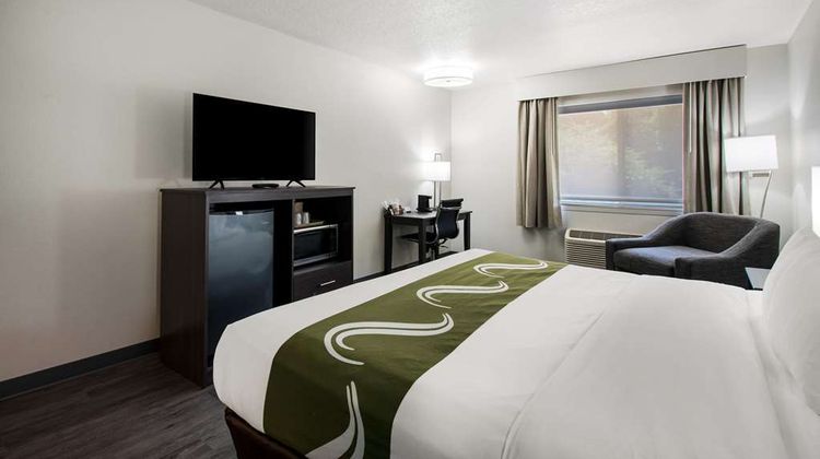 Quality Inn & Suites Wilsonville Room