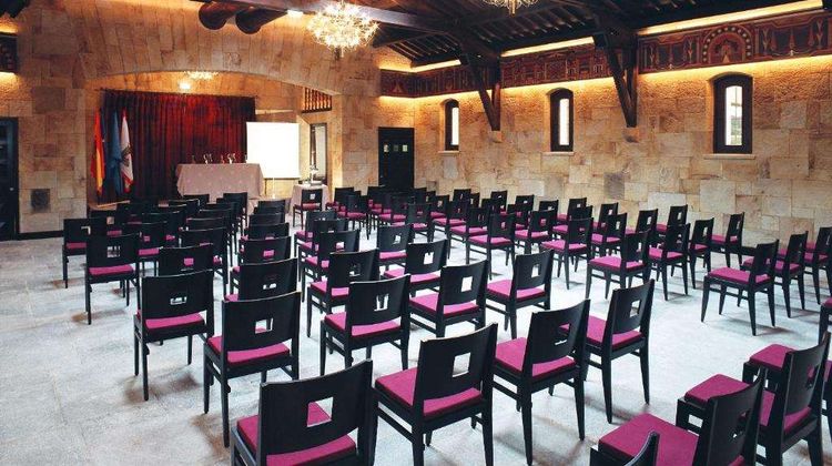 Oca Palacio de la Llorea Meeting