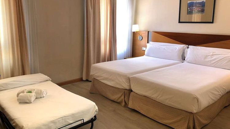 Hotel OCA Villa De Aviles Room