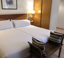 Hotel OCA Villa De Aviles Room