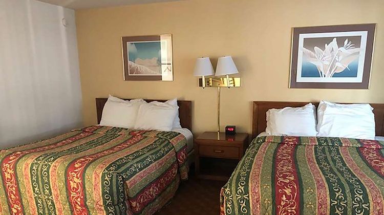 Travelodge by Wyndham Florence Room
