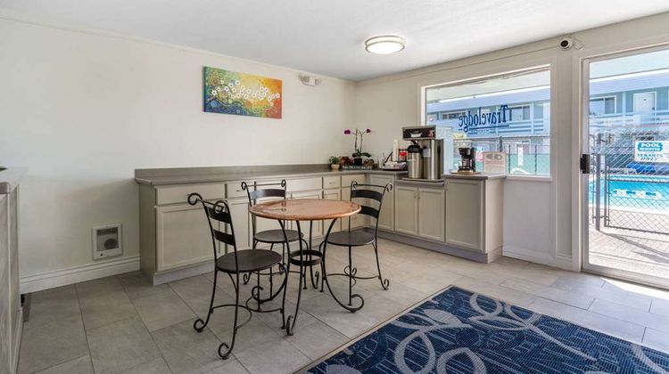 Travelodge by Wyndham Florence Lobby
