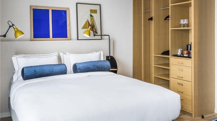 Le Grand Quartier Room