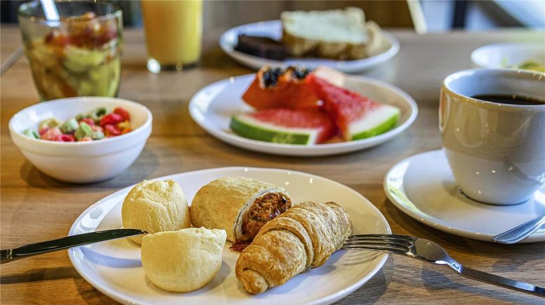 <b>Ibis Styles Porto Alegre Moinhos Restaurant</b>. Images powered by <a href="https://iceportal.shijigroup.com/" title="IcePortal" target="_blank">IcePortal</a>.