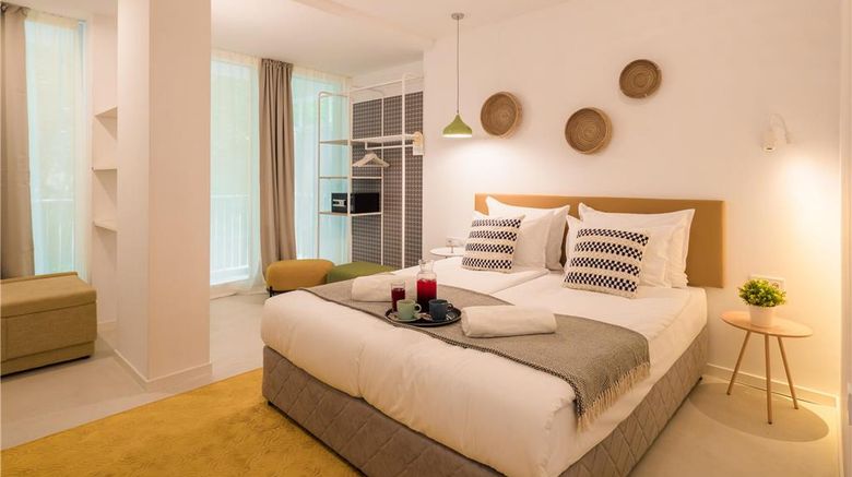 <b>ibis Styles Golden Sands Roomer Hotel Room</b>. Images powered by <a href="https://iceportal.shijigroup.com/" title="IcePortal" target="_blank">IcePortal</a>.