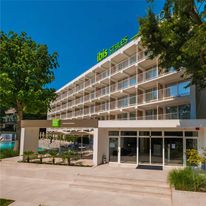 ibis Styles Golden Sands Roomer Hotel