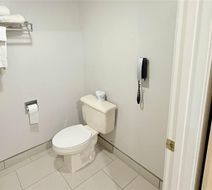 Rodeway Inn Room