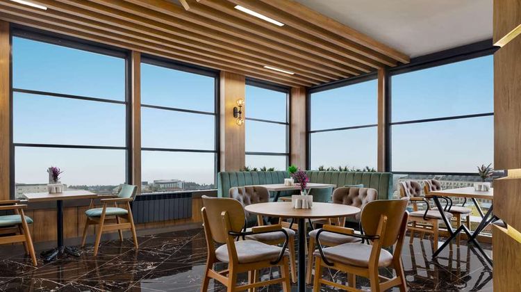 Ramada Encore Wyndham Istanbul Avcilar Restaurant