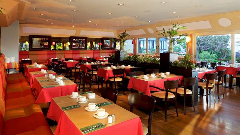 <b>Parc Plaza Hotel Restaurant</b>. Images powered by <a href="https://iceportal.shijigroup.com/" title="IcePortal" target="_blank">IcePortal</a>.