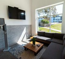 Comfort Suites Kingston Central Lobby