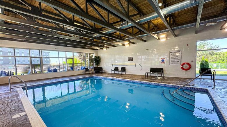 <b>Comfort Suites Kingston Central Pool</b>. Images powered by <a href="https://iceportal.shijigroup.com/" title="IcePortal" target="_blank">IcePortal</a>.