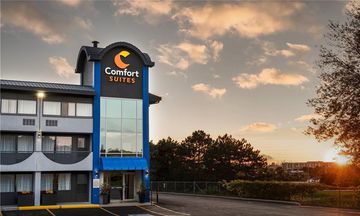 Comfort Suites Kingston Central