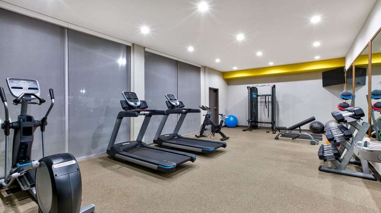 La Quinta Inn & Suites by Wyndham Health