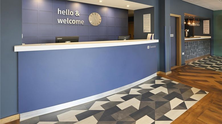 <b>Travelodge Bristol Emersons Green Lobby</b>. Images powered by <a href="https://iceportal.shijigroup.com/" title="IcePortal" target="_blank">IcePortal</a>.